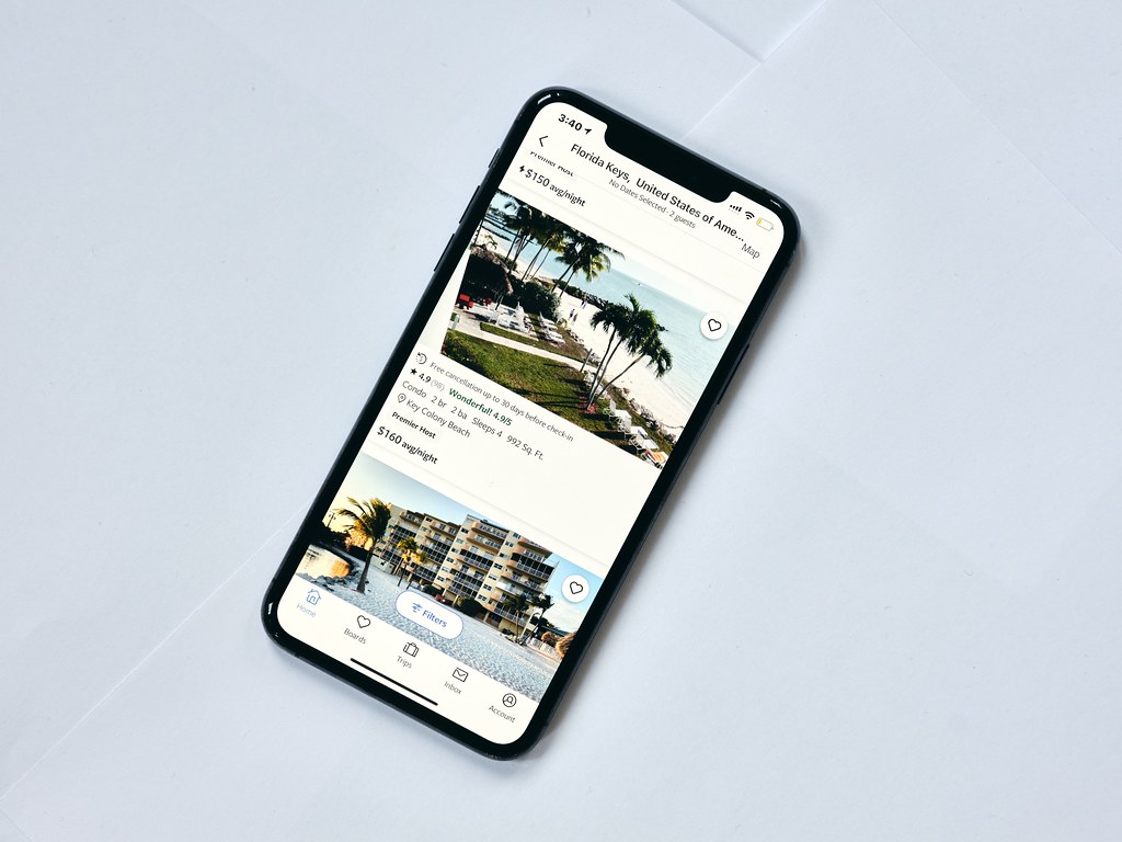 Best Travel Apps: air bnb app